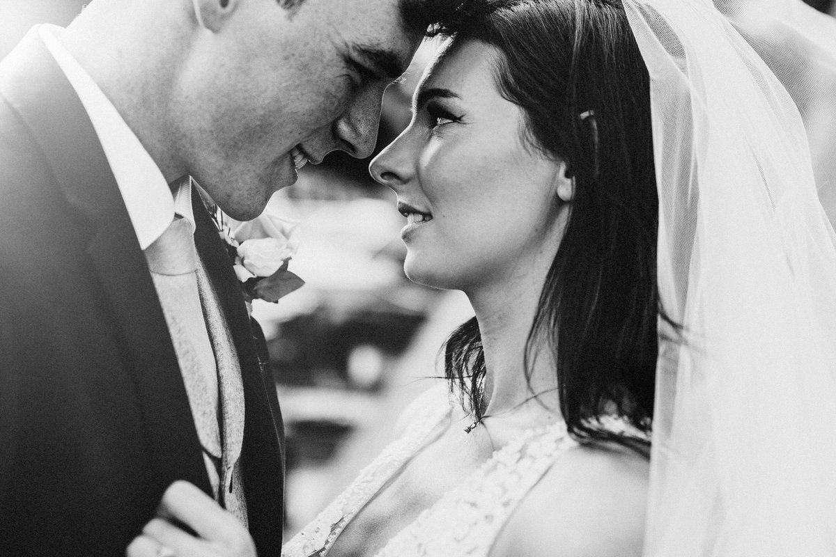 benjaminstuartw's tweet photo. Who said weddings during COVID had to be borrowing?? This guys killed it @CanonUKandIE https://t.co/BXUocRUEhK