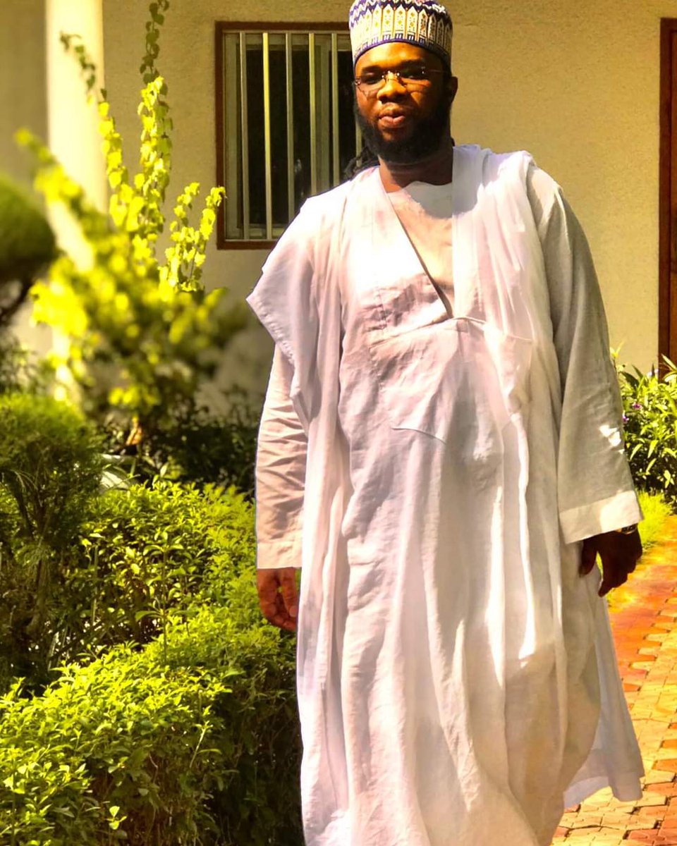 boromkemane's tweet photo. Ce sont les bons choix qui ouvrent les chemins de la vie

En réalité, le vrai malheur, c'est le fait de s'écarter du chemin d'Allah et de compter sur ce monde éphémère.

Que le tout puissant nous guide 

Cheikh Baye Cisse 
  Fidèle Serviteur 
         D'Allah https://t.co/iqXG7LeNe6
