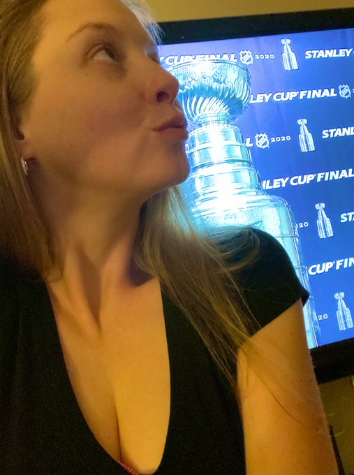 1 pic. Yes 🙌🏻 Yes 🙌🏻 Yes 🙌🏻 
#GoBolts ⚡️🏆⚡️ #Congratulations for the BiG BiG #BigWin A well fought #StanleyCup