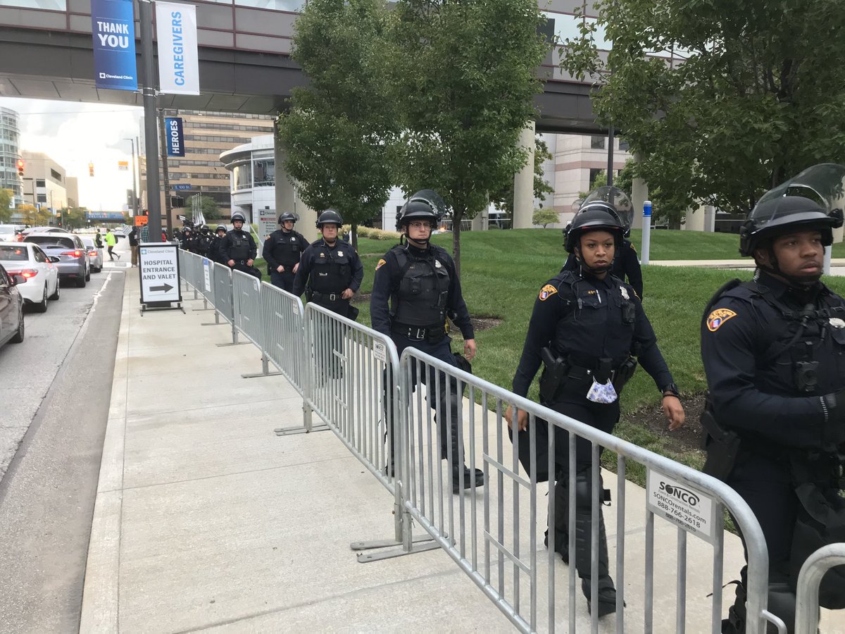 Cleveland Police getting in position along Carnegie Avenue not far from debate site.