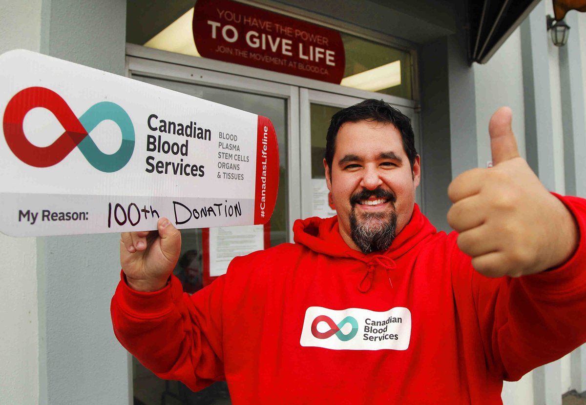 Mat Ansara, 38, celebrates his 100th blood donation outside <a href="/CanadasLifeline/">Canadian Blood Services</a> in #PTBO. Ansara made his first donation in high school back in 1999/2000.