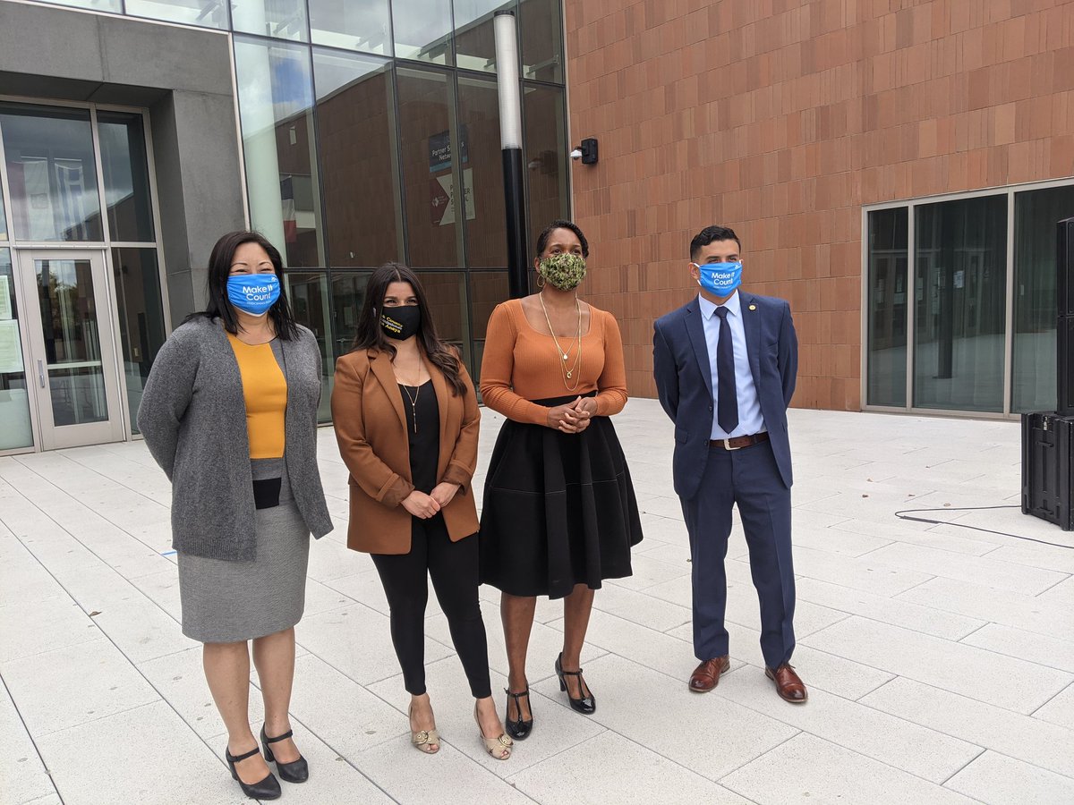 RepAaronOrtiz's tweet image. Feels great to be back at @boycphs to celebrate the #Census! #Census2020 #GetCountedIL #Illinois #MakeIllinoisCount