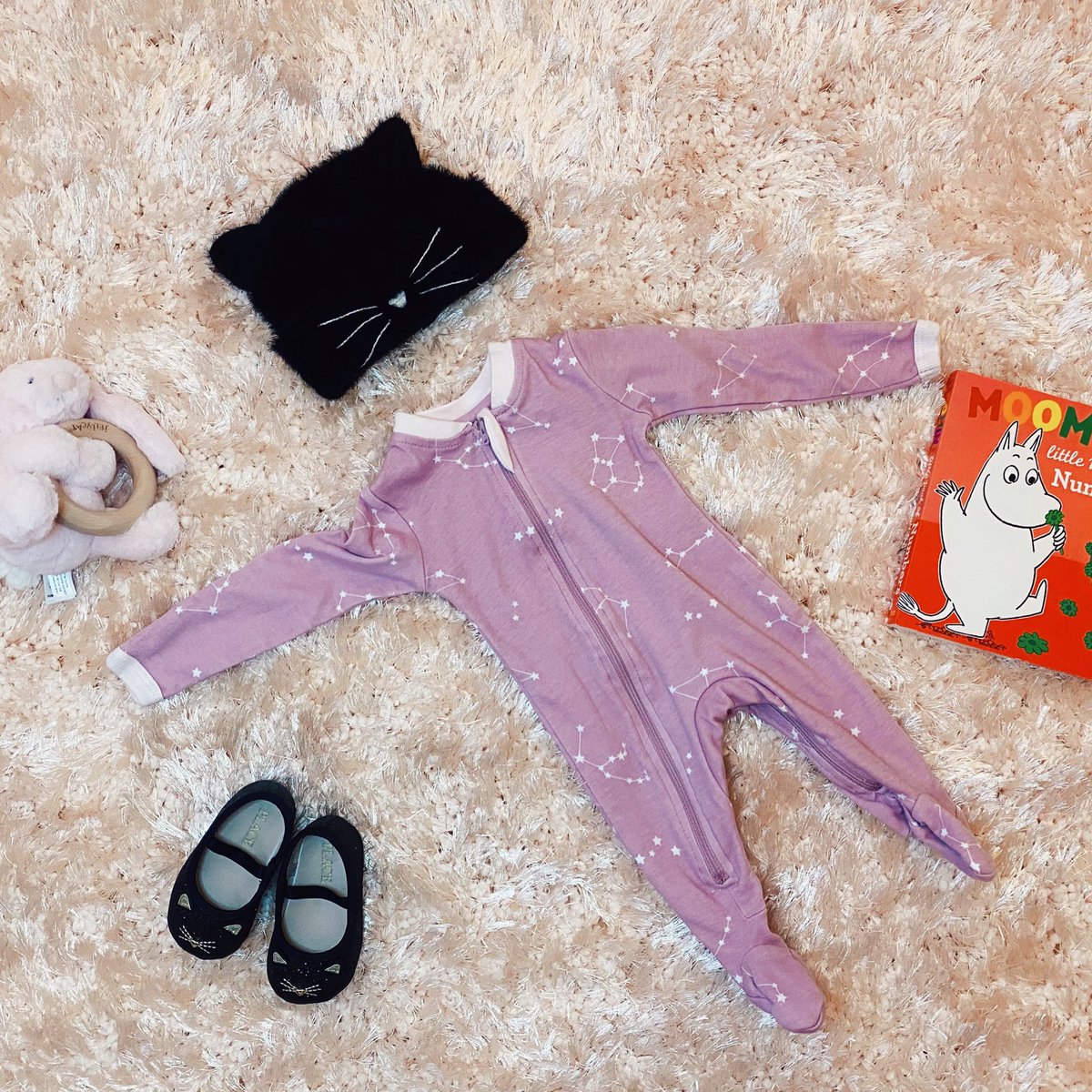 Celestial Kitty is ready for a night in