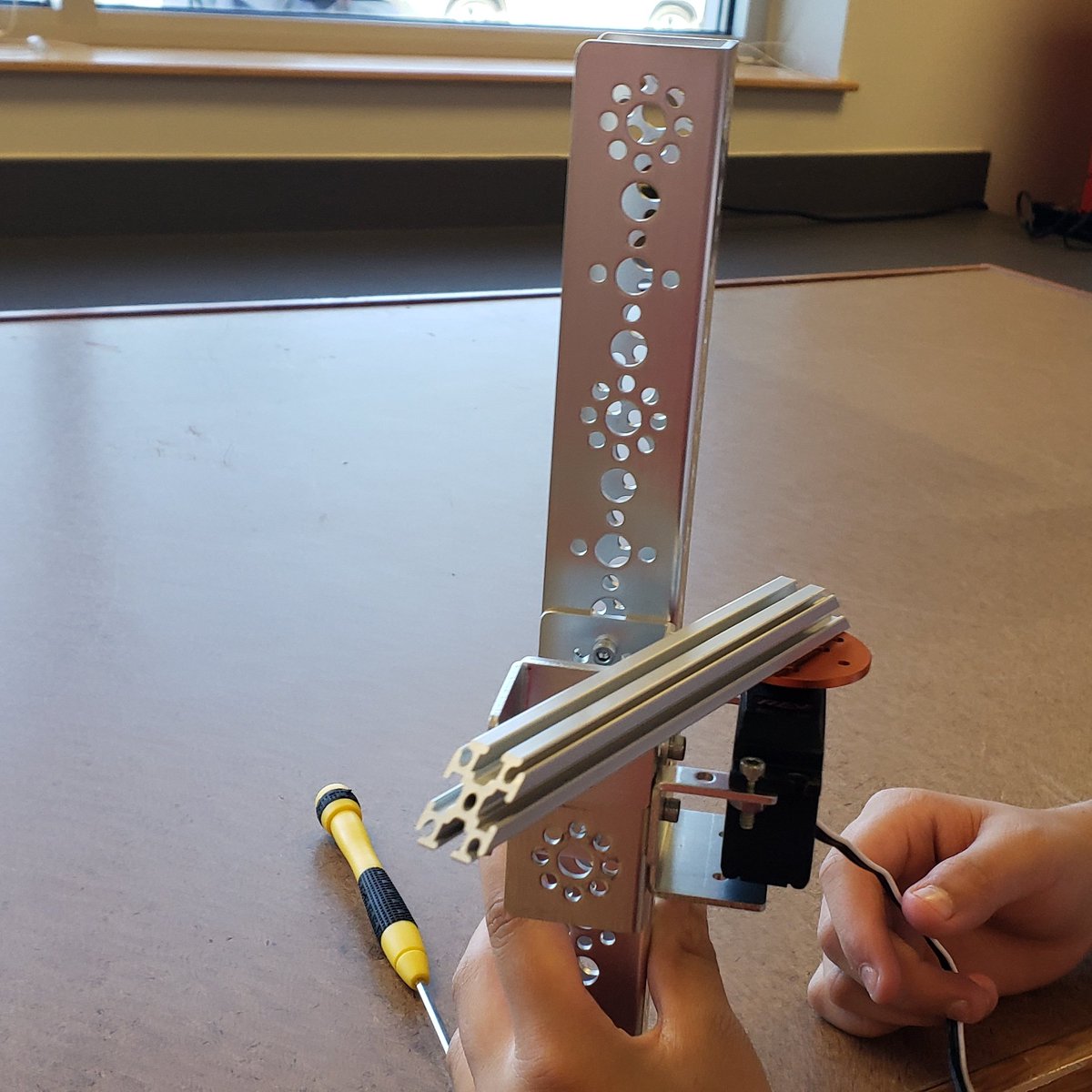 Hmm... What are we building? #prototyping #ULTIMATEGOAL #FIRSTGAMECHANGERS #TexasTeams #FTCTeams