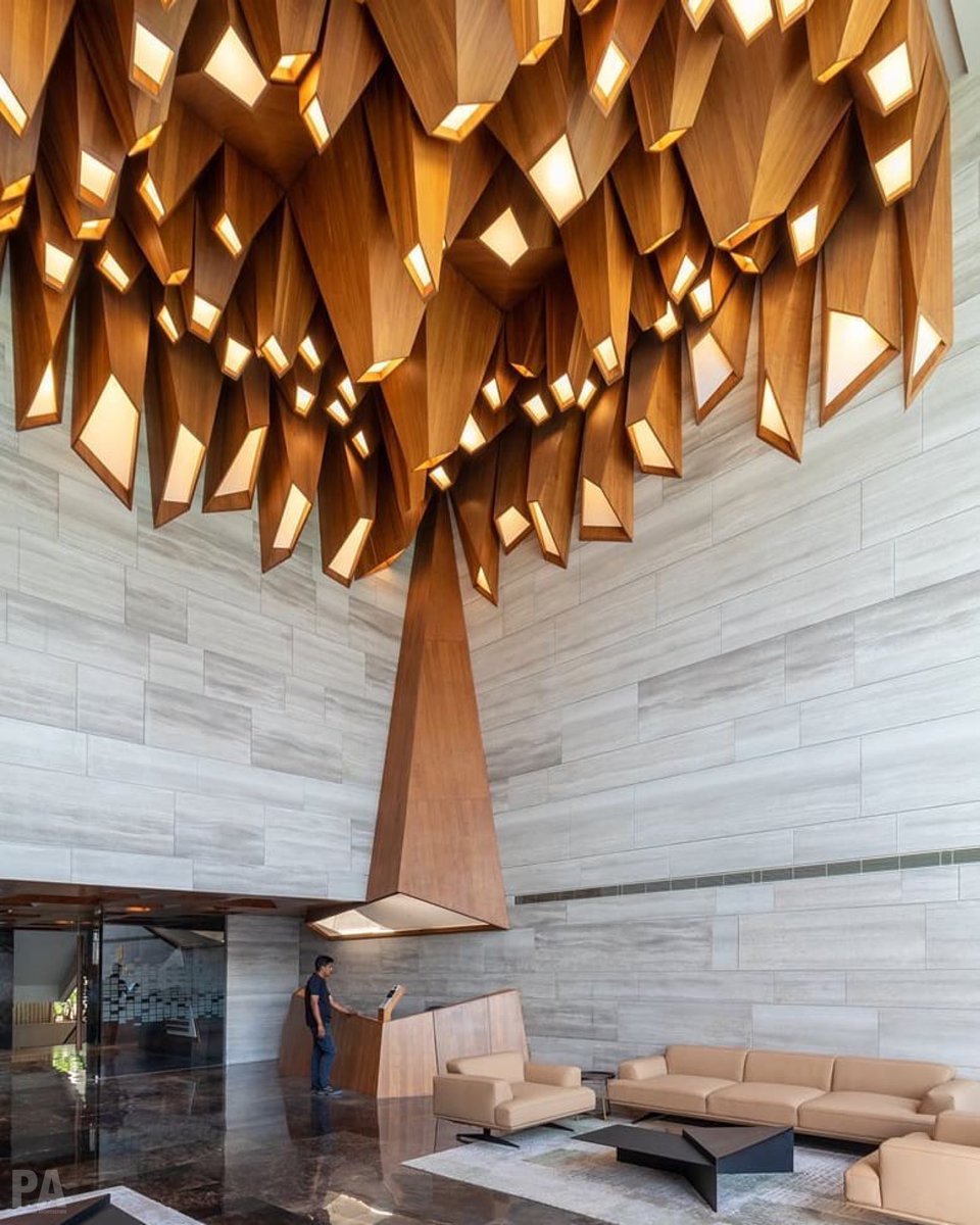 ISAarchitecturl's tweet photo. RT: @parametricarch The lobby of the Excellenseaa 126 residential project by world renowned architect Sanjay Puri Architects with astonishing wooden elements in the ceiling.

#interiordesign #ceilings #ceilingdesign #design #parametric #grasshopper3d https://t.co/6eYZHNaAsO