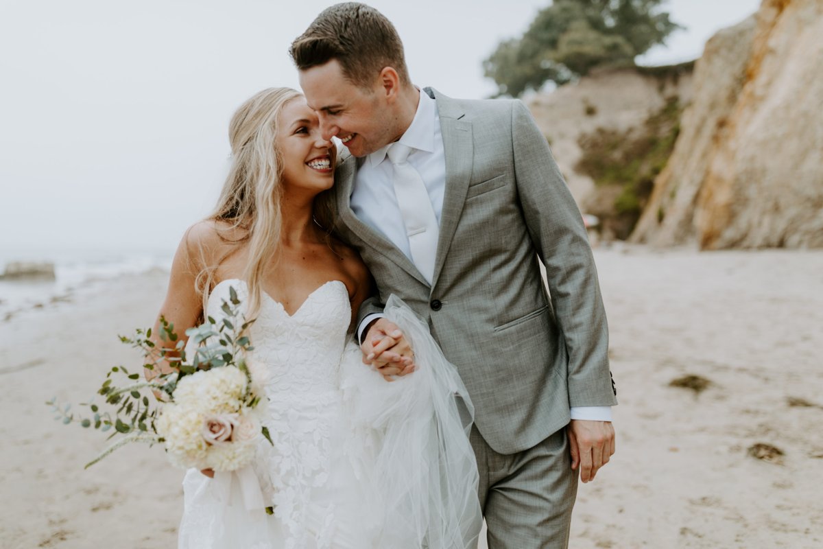 Rayce PR & Marketing (@raycepr) on Twitter photo #RaycePRClient <a href="/BurlapBordeaux/">Burlap & Bordeaux</a> was featured in Tacari Weddings for this beautiful Santa Barbara Wedding!
bit.ly/TylerMcKenna_T… #RaycePRClient <a href="/BurlapBordeaux/">Burlap & Bordeaux</a> was featured in Tacari Weddings for this beautiful Santa Barbara Wedding!
bit.ly/TylerMcKenna_T…