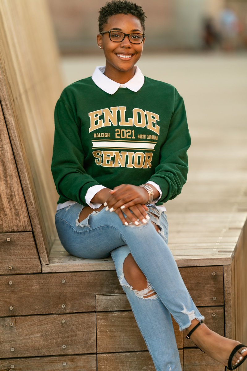 _morgantaylorrr's tweet photo. #2en1or #Classof2021 https://t.co/Kvq292yoSs