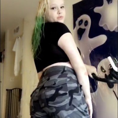 #NewProfilePic https://t.co/p0OWluf5x0<a href="/tag/newprofilepic"class="tags">#NewProfilePic</a>
