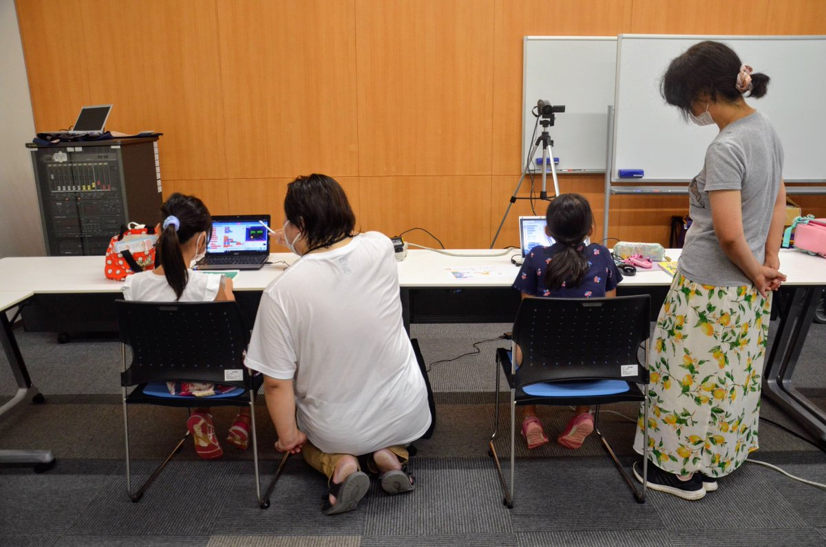 CoderDojoOwari's tweet image. 9/13 第42回 #CoderDojo 尾張開催レポート
facebook.com/CoderDojoOwari…

遅くなりましたが FB にレポートを掲載。

来月は 10/11 に開催です。保護者1名同伴OKにしました！空きありです！

#CoderDojoOwari #プログラミング教育 #岩倉 #岩倉市生涯学習センター #ボランティア