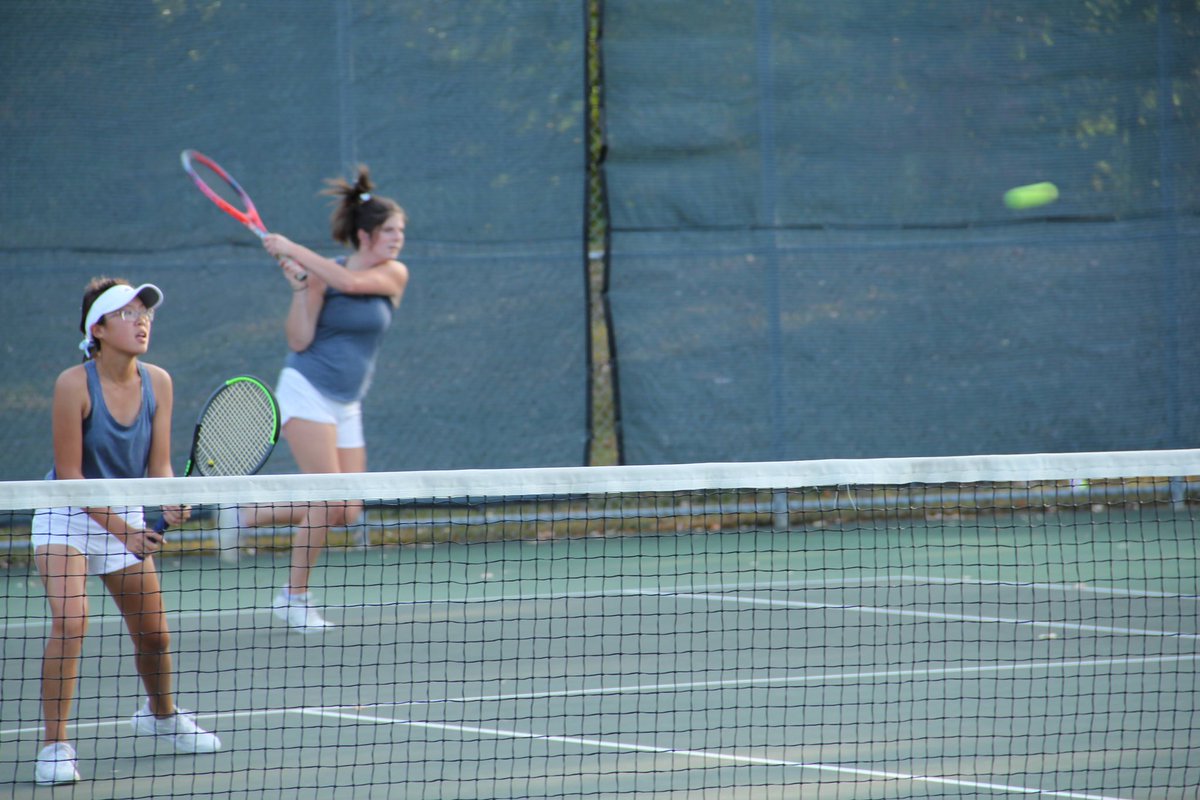 PLGirlsTennis's tweet image. PL GIRLS COMES BACK AND WINS LAKEVILLE NORTH 4-3!!! Losing to them in the beginning of the season and beating them now, LET’S KEEP IT ROLLING LAKERS😤🏆🎾