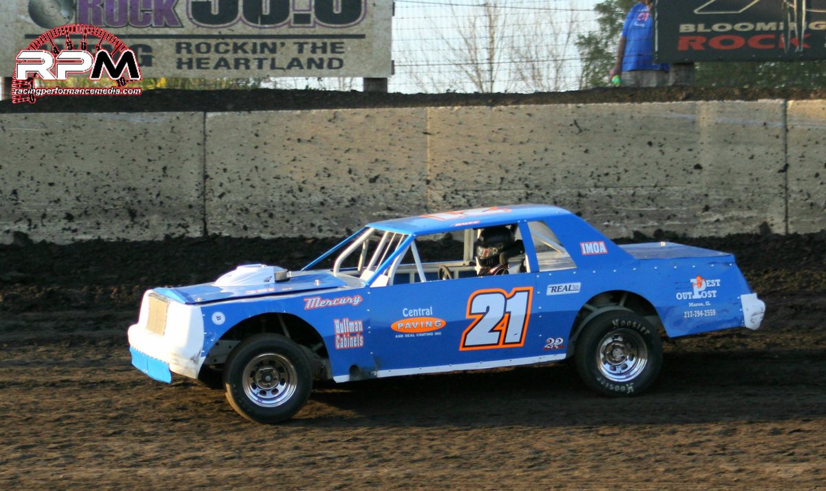 racepermedia's tweet photo. The countdown is on for the 7th Annual 2020 UMP Stock Car Fall Nationals @CTownSpeedway. Jaret Duff is 9th in National @DIRTcar_Racing Stock Car standings with 1011 points including 1 feature win. We hope to see Jaret Saturday night. #RPM will be there with exclusive coverage. https://t.co/3sF1dk5UAV