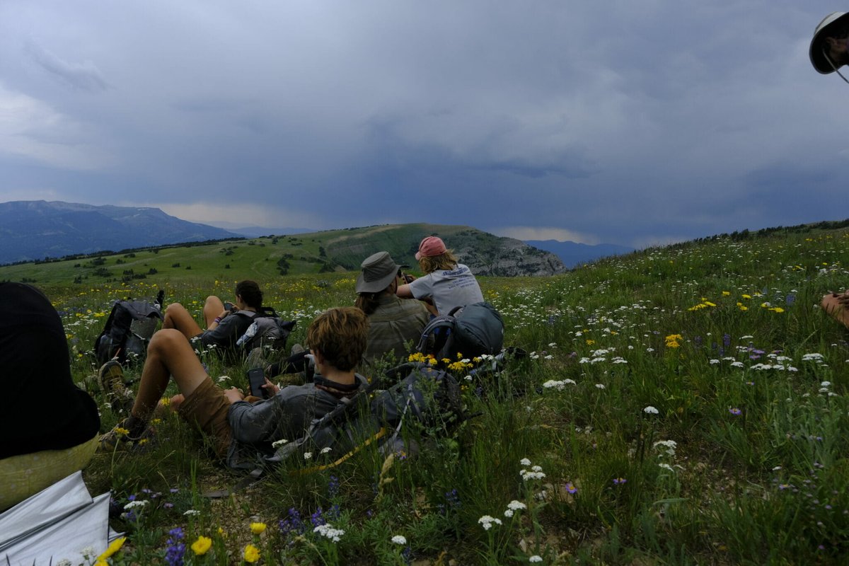TroutUnlimited's tweet image. The Strawbridge Family meets a moose on the #HenrysFork and ventures into @YellowstoneNPS on their hike of the #CDT. bit.ly/36iFEf6
