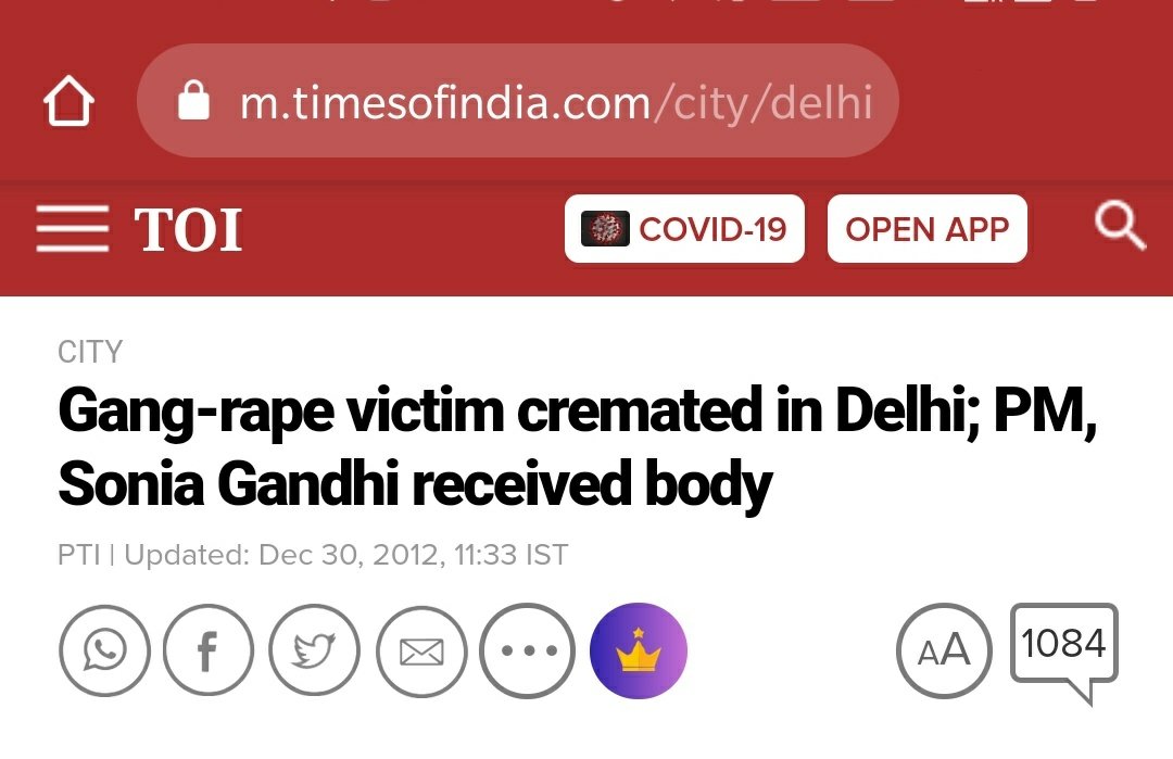 GauravPandhi's tweet image. When Nirbhaya passed away, her body was personally received by Congress President Sonia Gandhi &amp;amp; the then PM Dr Manmohan Singh. She deserved &amp;amp; was cremated with full honors.

Why did Adityanath order to forcibly burn Manisha Valmiki&apos;s body, middle of the night? #ResignAdityanath