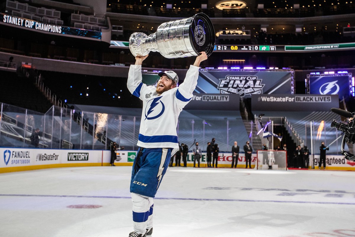 Katekolskog's tweet photo. Brayden Point is one of the most dedicated players to the game of hockey.  His determination &amp; willpower to be his best makes him a champion. As a person, he is always smiling, wittie, waits after games to sign and greet the fans, in addition to charities, and helping sick kids. https://t.co/2h8ipiiDSE
