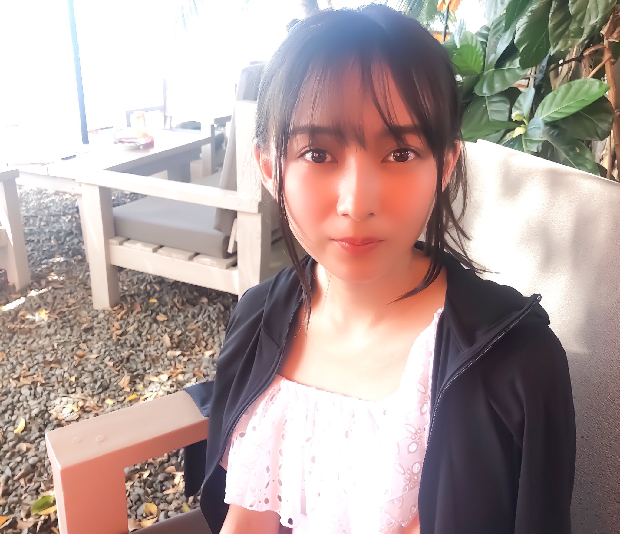 O Xrhsths 公式 鈴木絢音1st写真集 光の角度 Sto Twitter みなさま お待たせしました 正面からの絢音さんです ちかねちゃん あやねちゃんかわいい 鈴木絢音1st写真集 乃木坂46 Amazon T Co Fxm7c502u9 セブンネット T Co Wgracygas0