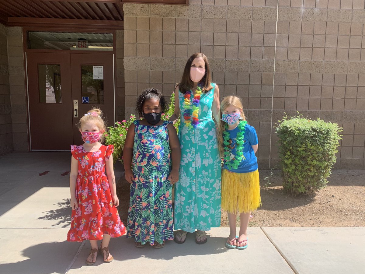 Diane Wells tweet media