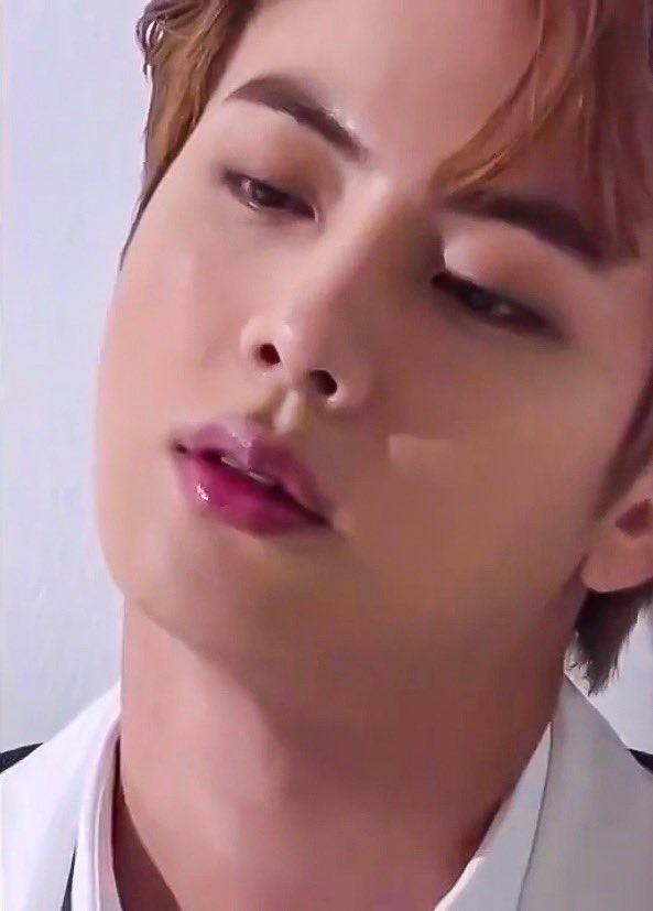JINDETAlLS's tweet photo. KIM SEOKJIN! https://t.co/8UC1CJDrFp