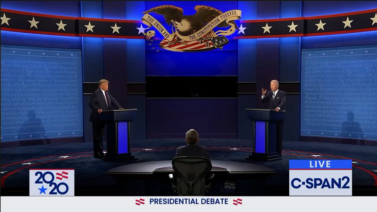 ChirpinParaKeat's tweet photo. When there's only three people left in the Among Us lobby and the two other people are trying to convince you they aren't sus #Debates2020 https://t.co/qVQc4hXCPc