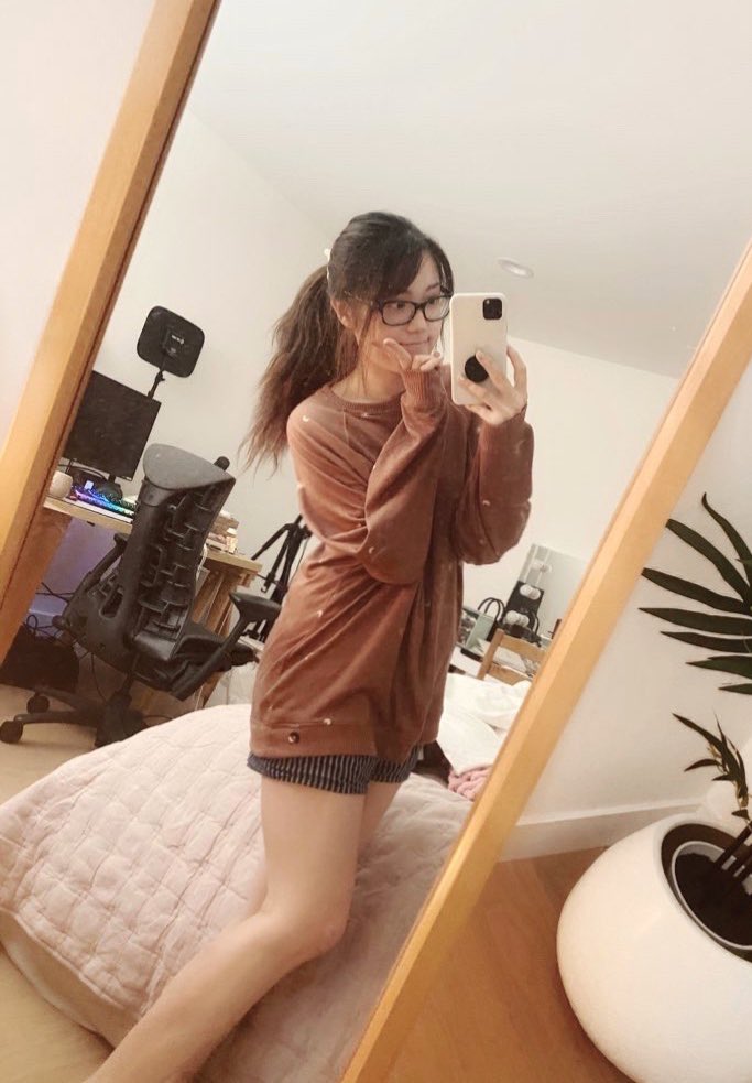 Kimiページ Cozy Vibes 🍂 Use code: “kimi” for 30% off your @HyperX order
