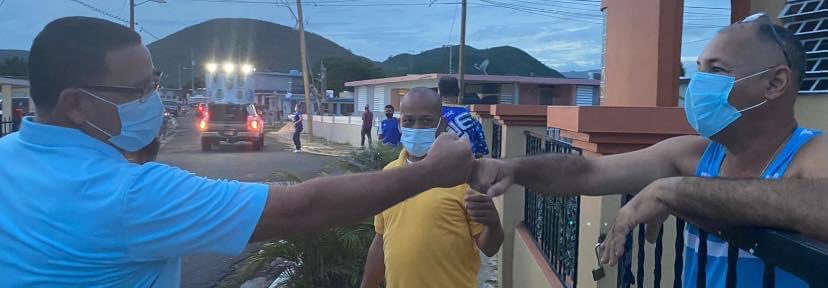 MClaudioRodrig's tweet photo. Y llegamos a #SantaIsabel, donde junto a nuestro alcalde @QuestellQuique visitamos el Barrio Ollas gracis por su recibimiento. ¡Vota integro ❌ debajo de la 🌴 en las 3 papeletas! #ConClaudioMeQuedoYo https://t.co/Pn0c9JE1rV