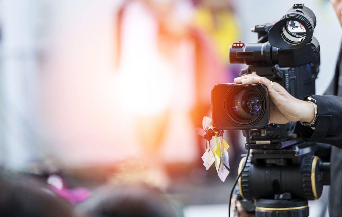 Did you know 66% of millennials engage with a brand after viewing a video on social? In our latest blog, Honner’s partner videographer Theo Fatseas shares insights on making compelling videos that resonate with audiences. #digitalmarketing  bit.ly/3jfdWDD