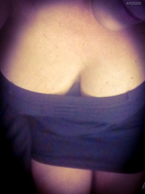 I'll be cumming on cam tonight @ https://t.co/BhmXjSk9Kn https://t.co/e1DCR1paX5<a href="/tag/naturalbeauty"class="tags"><span>#naturalbeauty</span></a>