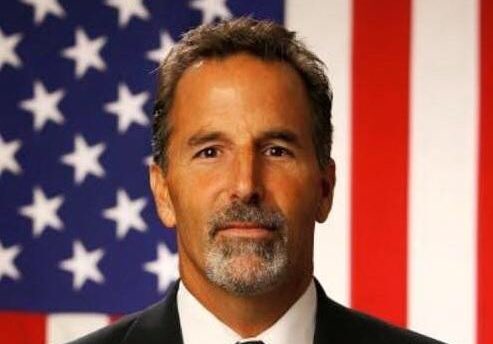 The choice is clear. 🇺🇸