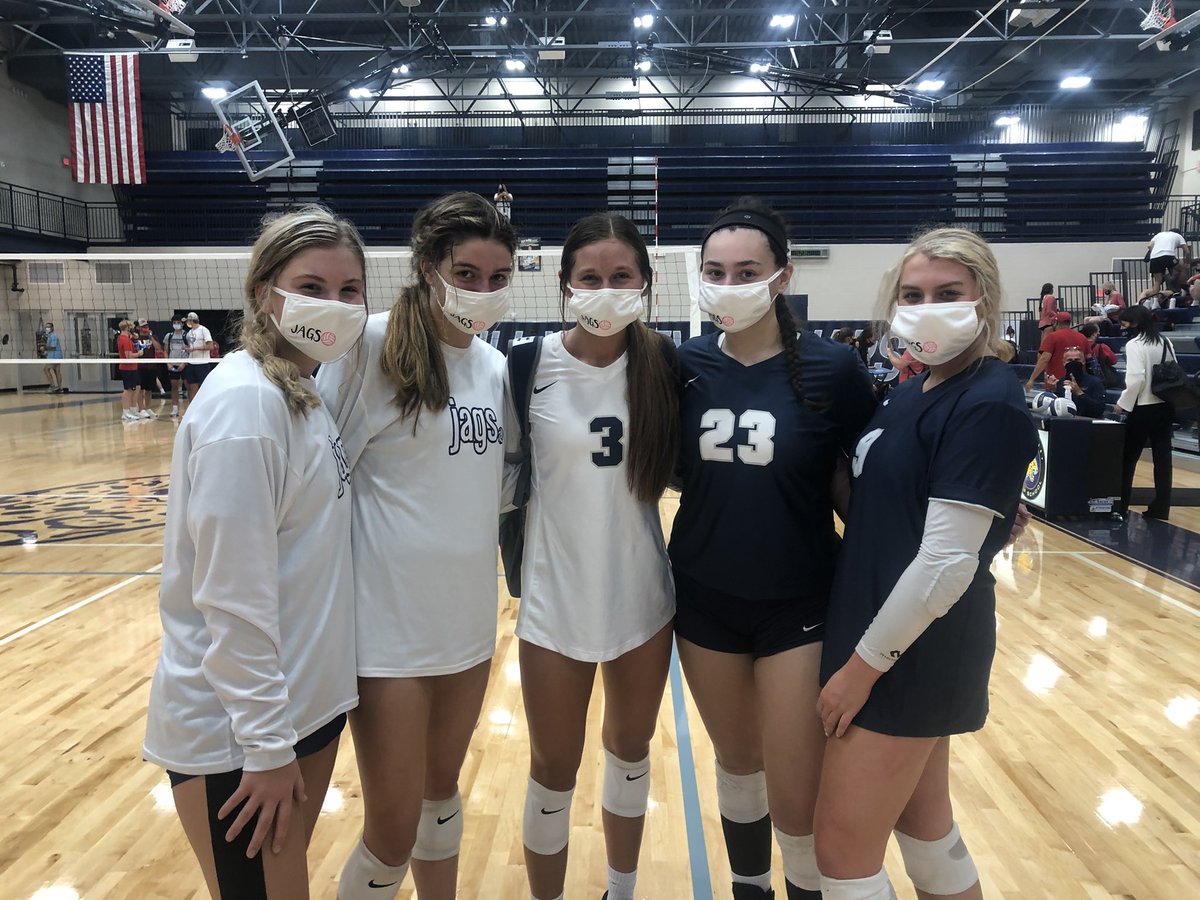 MV_SLT's tweet photo. Two great wins for the AOW tonight🏐✅ #seniornight https://t.co/x1JJYniULK