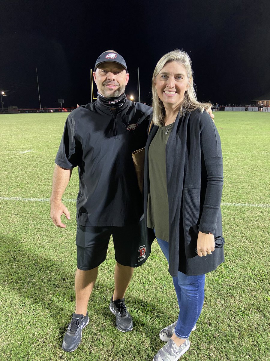 KmilliganKim's tweet photo. Good day win or lose when your superintendent shows up to support your football team and school. https://t.co/HLc4G1rqZ0