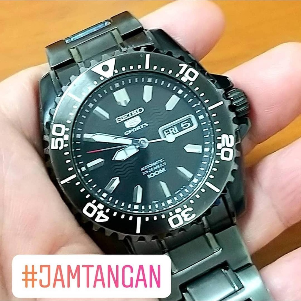 piuschung's tweet photo. Seiko 5 Sports aka Black Submariner
.
.
#jam #jamtangan #jamtanganpria #jamtanganwanita 
#jualanjam #jualjamtanganmurah 
#jualjamtangan
#jualanjamtangan 
#jualjam
#seiko
#jamtanganvintage
#jamvintage 
#lelangjam 
#lelangjamtangan
#auction #lelang #lelang… https://t.co/60Gavew6Hv https://t.co/gtMGzDk8ZW