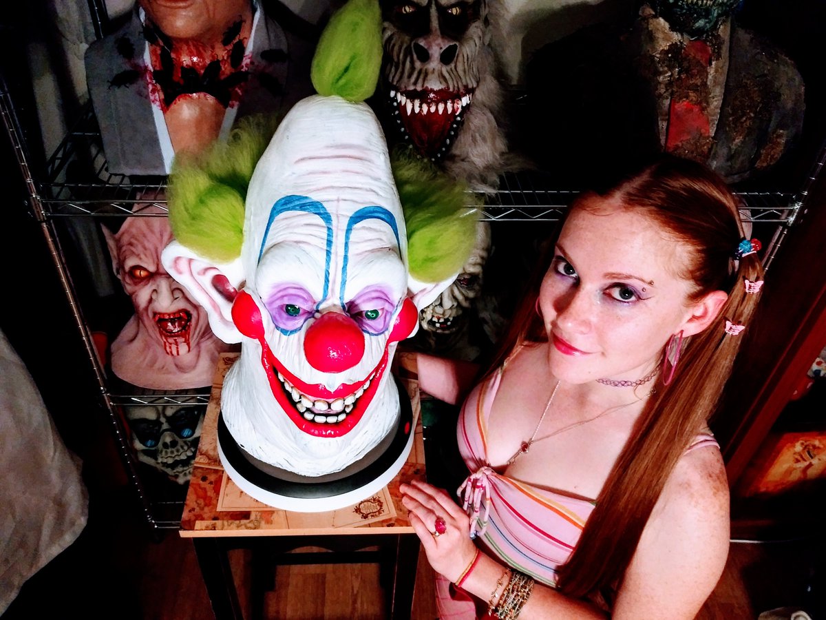 Come see my clown jumbo on my YT channel Toni's Terrors. youtu.be/pnhlAcMh4Bw
clowns #Election2020 #debates #DebateTuesday