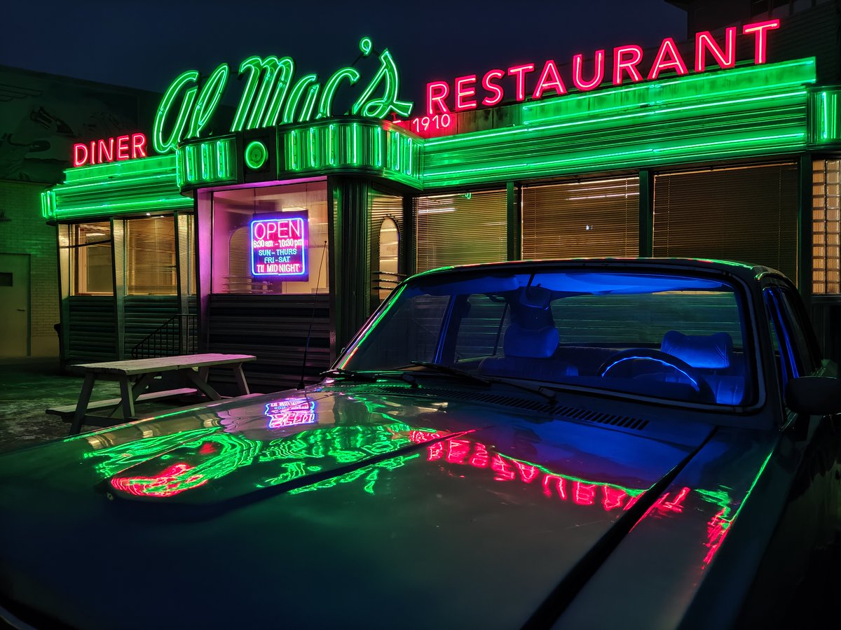 XiaomiJapan's tweet image. 夜間🌃の撮影でも #Mi10Lite5G は繊細で美しい写真を手軽に簡単に撮影できます🤗 #5GForEveryone