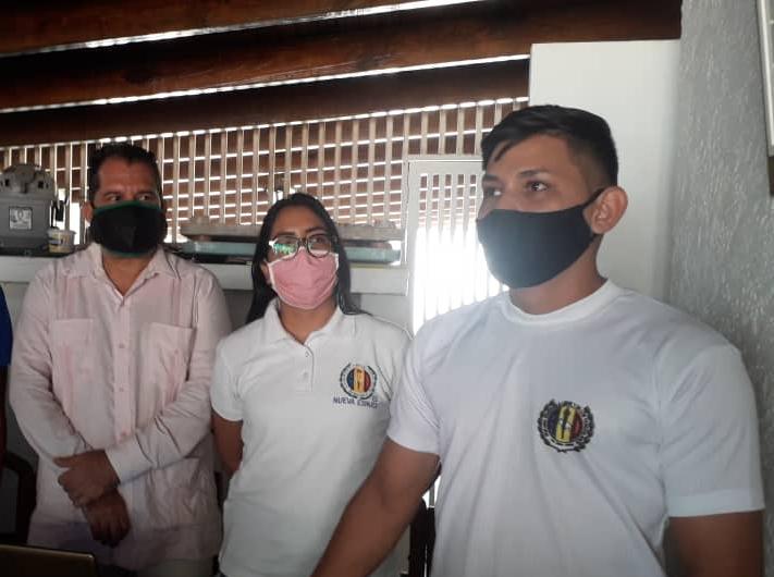jadnuevaesparta's tweet photo. #29Sep| Nuestra masa joven se robustece cada día en medio de los desafíos del país.

Hoy Luis David Valerio, asume la Sec. Juvenil de la JAD Península de Macanao; reafirmando sus valores demócraticos y el compromiso con este país y más con @ADemocratica.

#ADJuventud https://t.co/qgNwVQqDjt