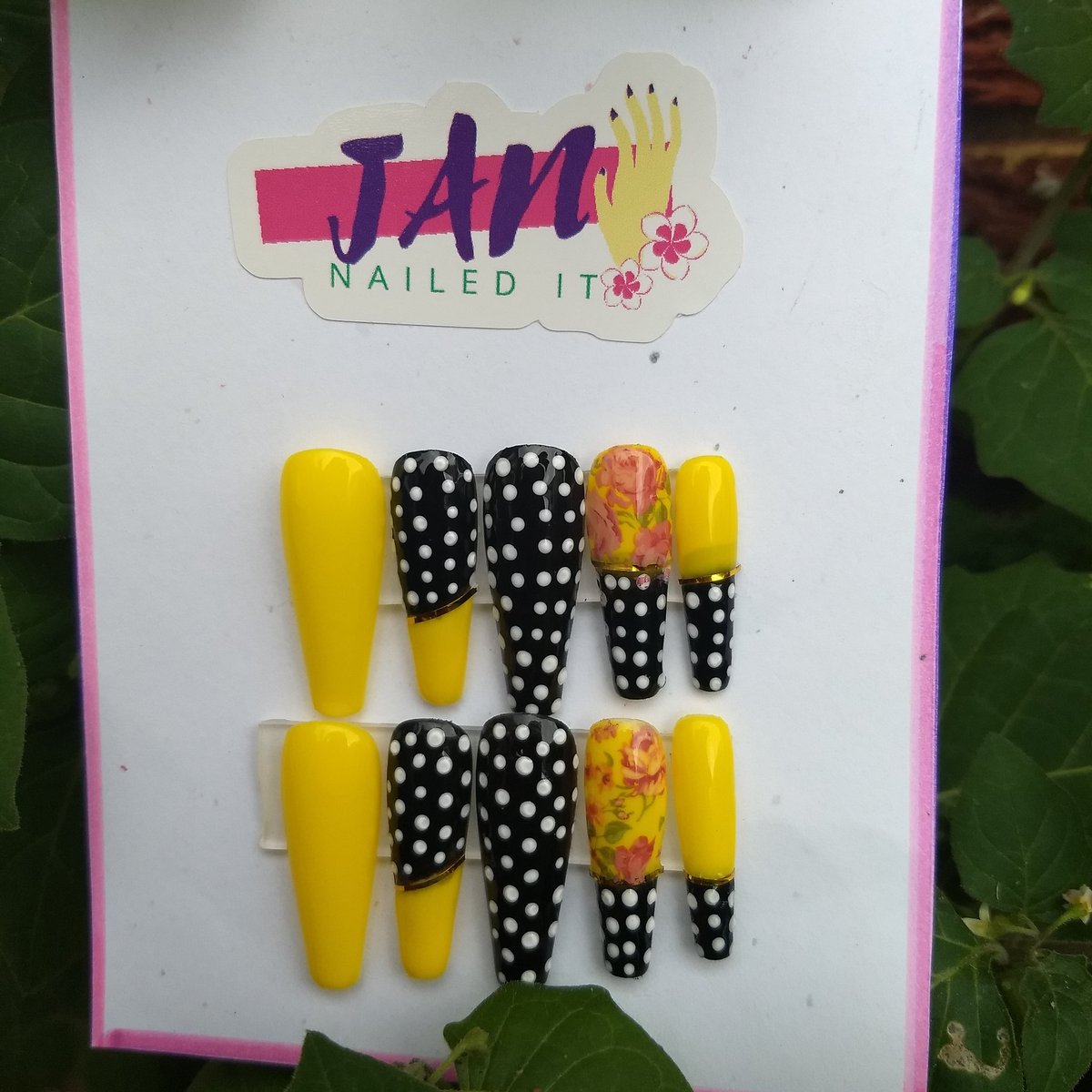 Black N Yellow set now available. Click the link in BIO to purchase
 #pressonsnails #pressonnailbusiness #pressonnailsset #pressonnailsets #pressonsets #pressonails #pressonnailsofinstagram #pressonlife #pressonmanicure #pressonnailsqueen #pressonset #pressonnailslovers #pressons