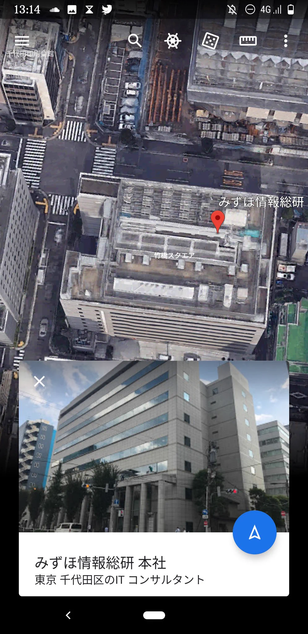 @biblio_babel みずほ情報総研の本社も結構面白い作りですよ(凹んでいるところにあるのは料亭) 