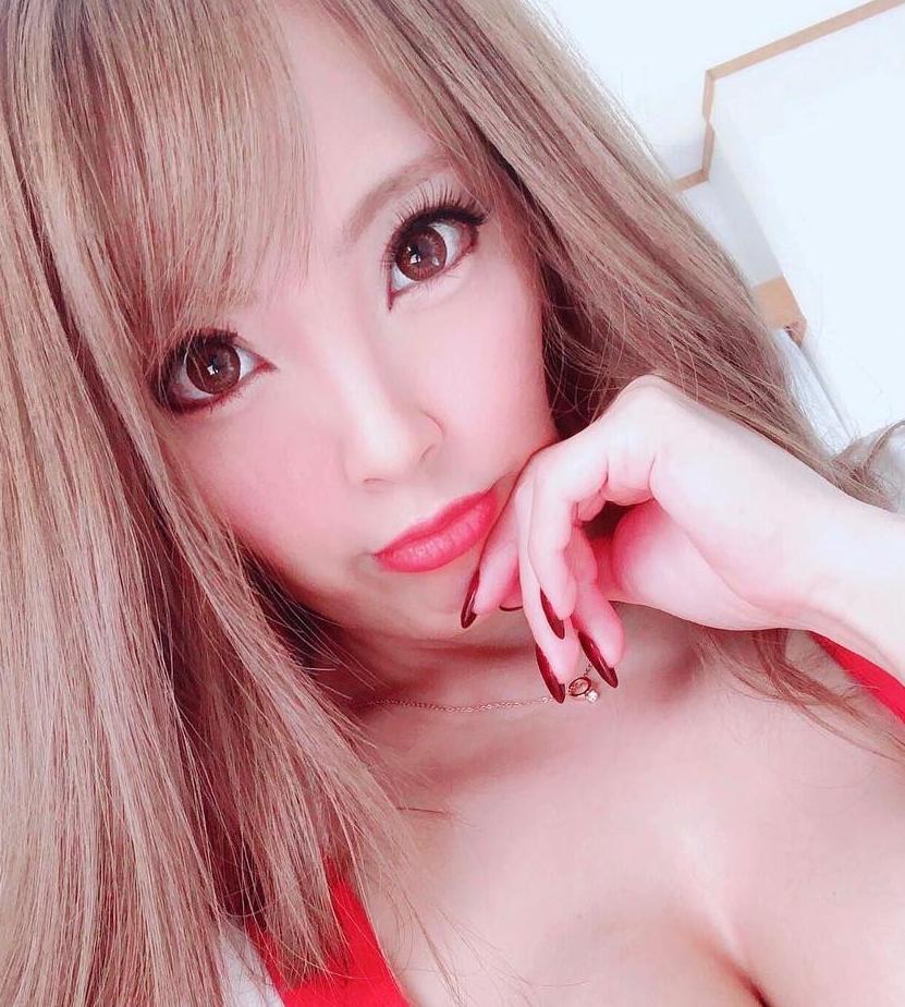 履いてるか履いてないかは想像にお任せします❗️ #日本#カフェ巡り#日本  🐼