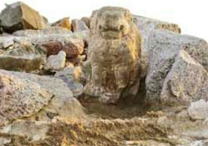 Lion statue that appeared after the December 26, 2004 tsunami on the beach of Mahabalipuram, India.