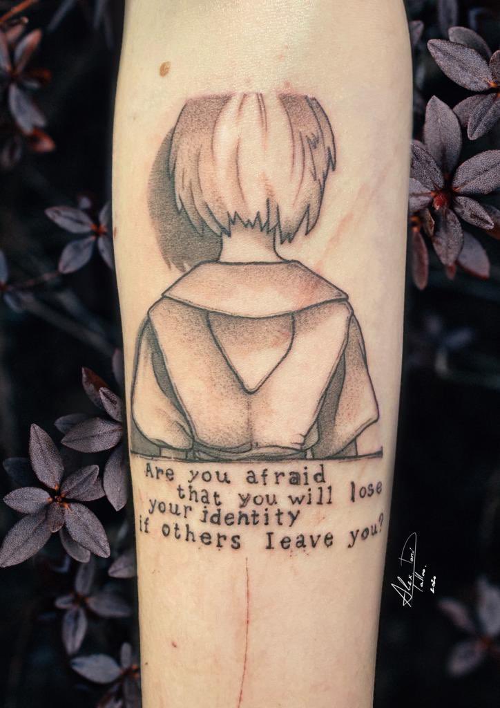khalevsbrinx's tweet image. Rei Ayanami, First Children
“Al di là del suo atteggiamento apparentemente freddo, la ragazza vive numerosi conflitti interiori, sentimenti di alienazione e di angoscia esistenziale, nonché un profondo senso di solitudine”