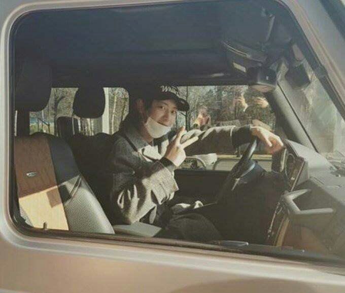 just to clarify this was made for FUN! and i miss seeing new exovelvet interactions so pls enjoy the thread 