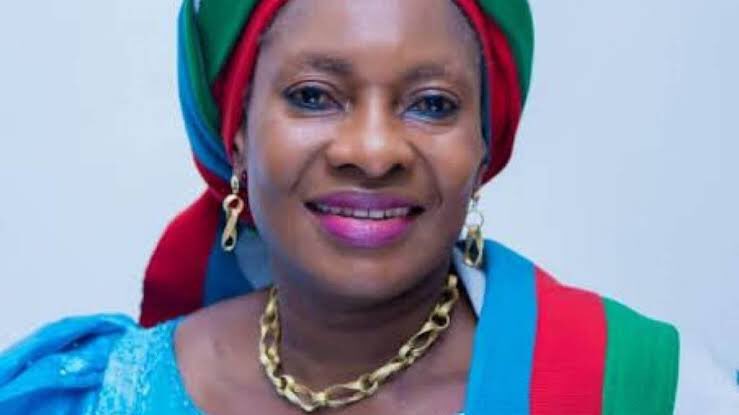 1. H.E  @PaulineKTallen, Minister of  @FMWA_ngShe was the Former Dep. Gov. of Plateau State & Former Min. of State for Science & Tech.She has a political career spanning 44 years & highlighted by her strong commitment to women & children’s rights & community empowerment.