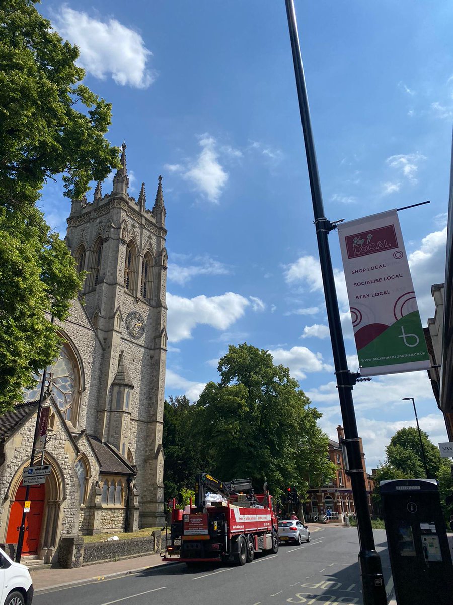 How can you #KeepItLocal and stay safe? 

😷 Wear a mask when in busier areas and inside, unless you're exempt.

📍 Shop in local stores to avoid travel. 

👍 Support our businesses on social media.

🌐 Lookout for local business' online shopping and delivery services.