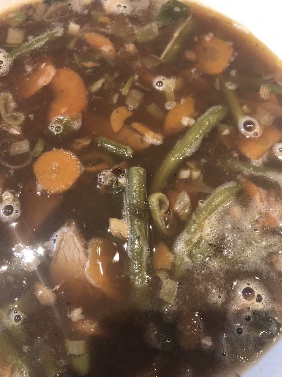 NatChefKOB's tweet photo. Homemade healthy organic beef 🥩 bone 🦴 broth all ready for lunch 🍴😋  #homemade #organic #bone #broth #yum #lunch #healthy #veggies #beef https://t.co/GjNTCbWLDp