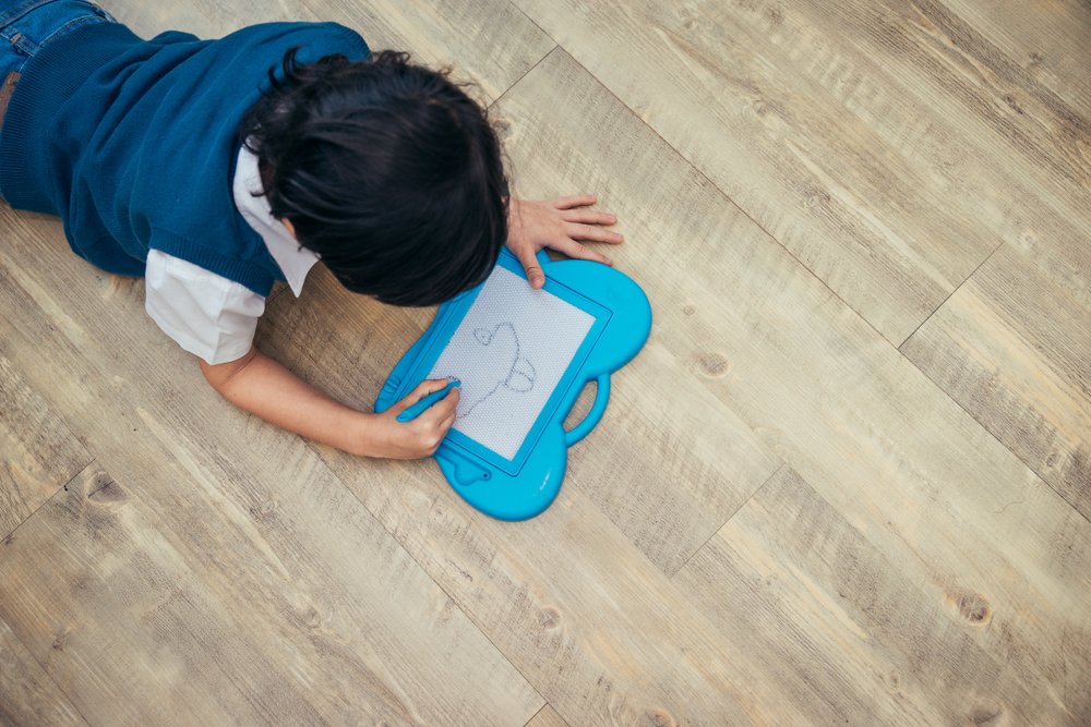 KingstonFS's tweet photo. We fix everything - no matter of damages we can repair every scratched surfaces, we can replaced cracked panels and finally every wood floor or parquet looks like new one! https://t.co/vfuKXT5N9G