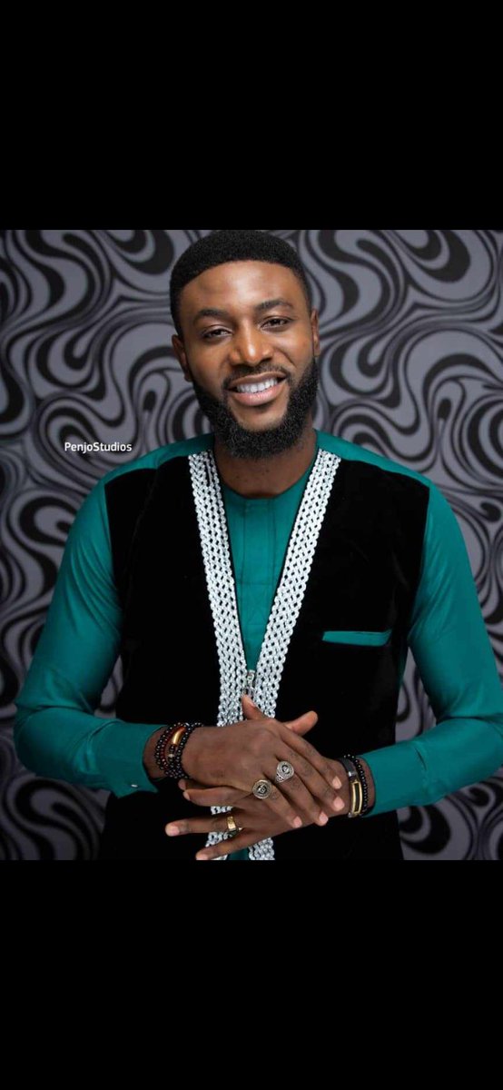 TBiggy237's tweet photo. What are u still waiting for to vote for #Tjay 🥺😩😩🙏🏾.
This is the grand finale let's vote for our boy by sending "43" to 8012. #TeamTjay we can do this.
Pls retweet this it'll cost u nothing 😂😘🙏🏾
#Biggy237#Jaylers#bigbrother#bbnaija#laycon#cameroon#douala# https://t.co/gOtbNCcQle