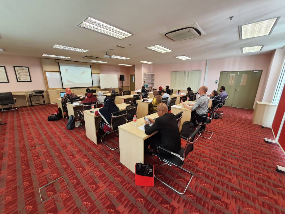 MSUMyCeLL's tweet photo. Day 3 - Good Clinical Practice (GCP Training) (2020) - Certification for Researcher
@MSUmalaysia @MSU_crc
Thank you Mr Wang Wai Meng @npramalaysia
#MSUClinicalreasearchcentre #MSUCRC #clinicalresearchcentre #research #clinicalresearch #GCP #Goodclinicalpractice https://t.co/IiuySv5cA9