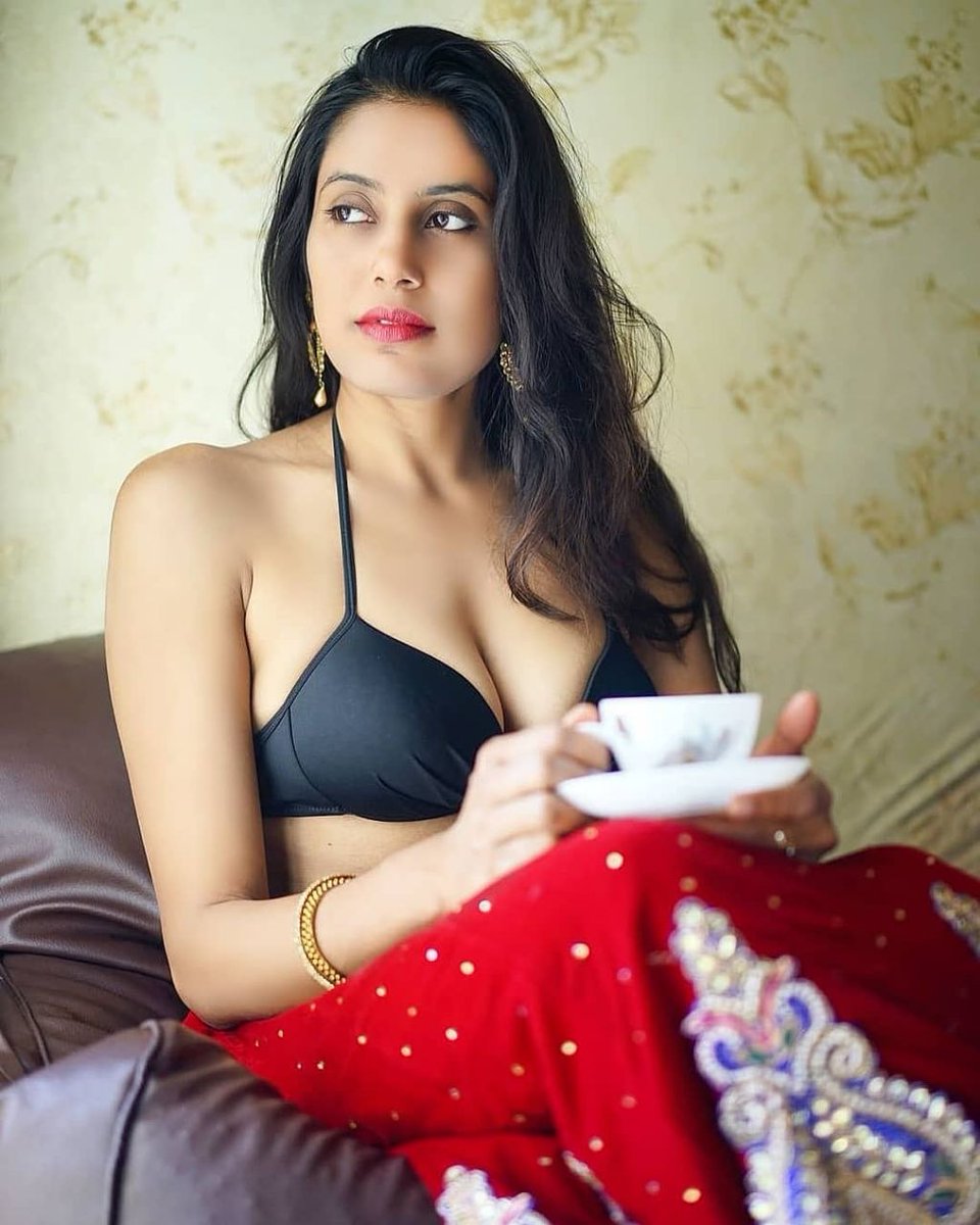 CleverFashionM's tweet photo. Be a Model and Create your modelling profile on Clever Fashion Media link in bio
#modelswanted #fashionshoot #CleverFashionMedia #fashionmodels #fashionphotography #fashionphotoshoot #actressnew #BeautifulPeople #tanupriya 
Download full magazine
➡️ https://t.co/Dnbqc6kupG https://t.co/TvdHV5NIP3