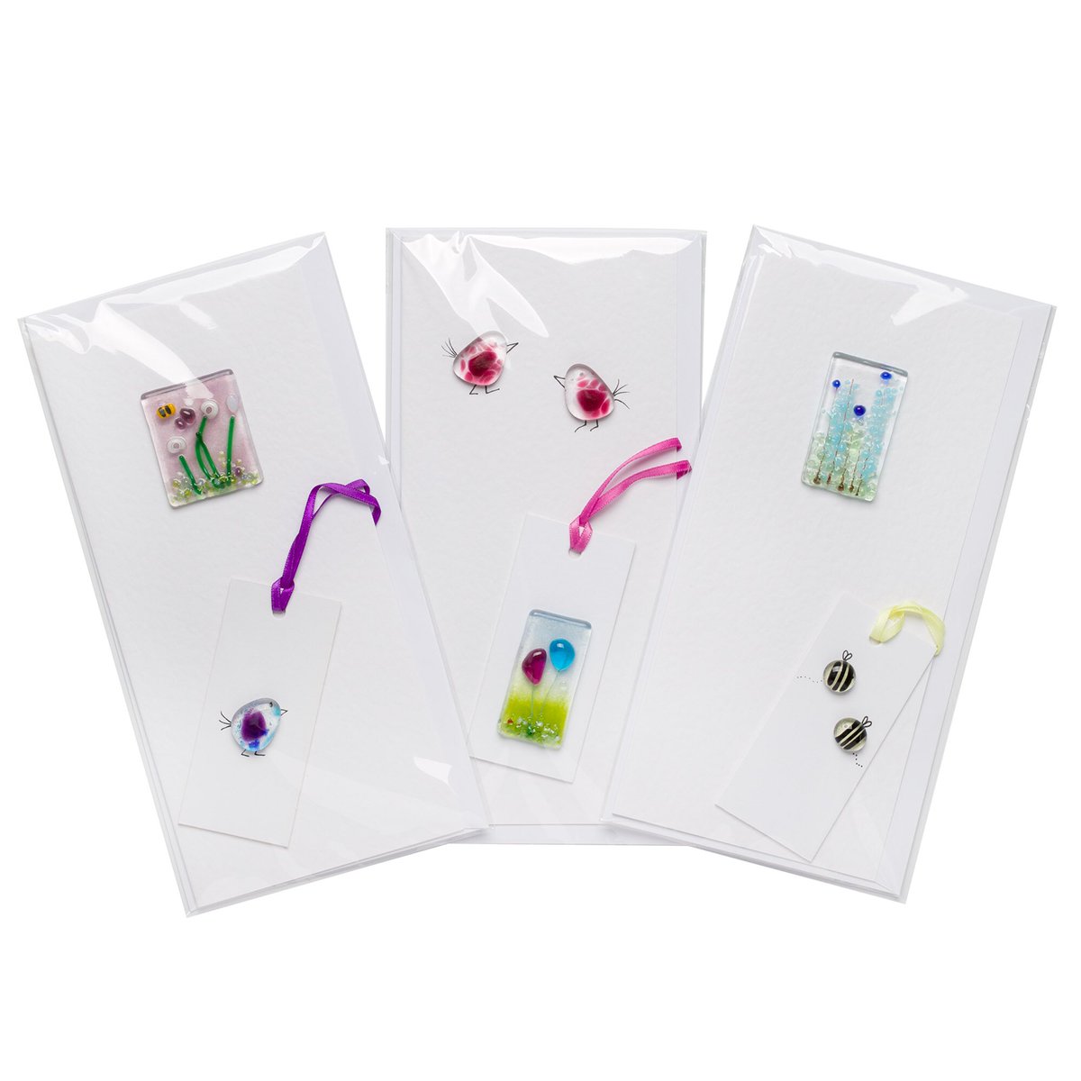 hmglassart's tweet photo. It’s all about #birds and #bees for #EarlyBiz today #nature #floraandfauna #keepsakecard #glasscard #letterboxgift https://t.co/NDq1bQyoFz https://t.co/189MBJHfQT
