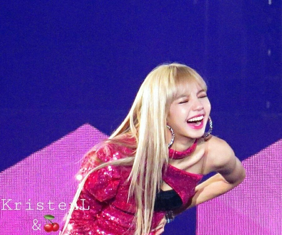 HUNLISA& #39;s smile widens as you slide downa thread.