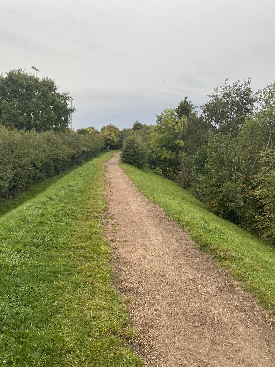 Stephen_OCC's tweet photo. Completed the #September #100km running challenge. #feelingachieved #runningmotivation #wednesdaymorning #WednesdayMotivation #runtowork https://t.co/oiAHqf9lr2