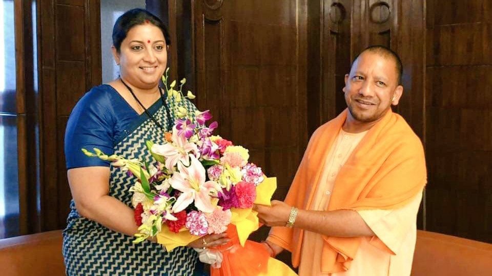 NallaNagendra1's tweet photo. Why @smritiirani isn't raising voice about the recent incident in UP?

Why isn't she asking @myogiadityanath  to resign? 
#YogiMustResign
Does all that matter to her only when she is in opposition? 

#बलात्कारी_योगी_सरकार https://t.co/LkoLIg2Eyq